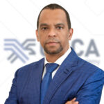 Retrato profesional de Edgar Morrobert, instructor en riesgos TI en GRCA Leadership Academy